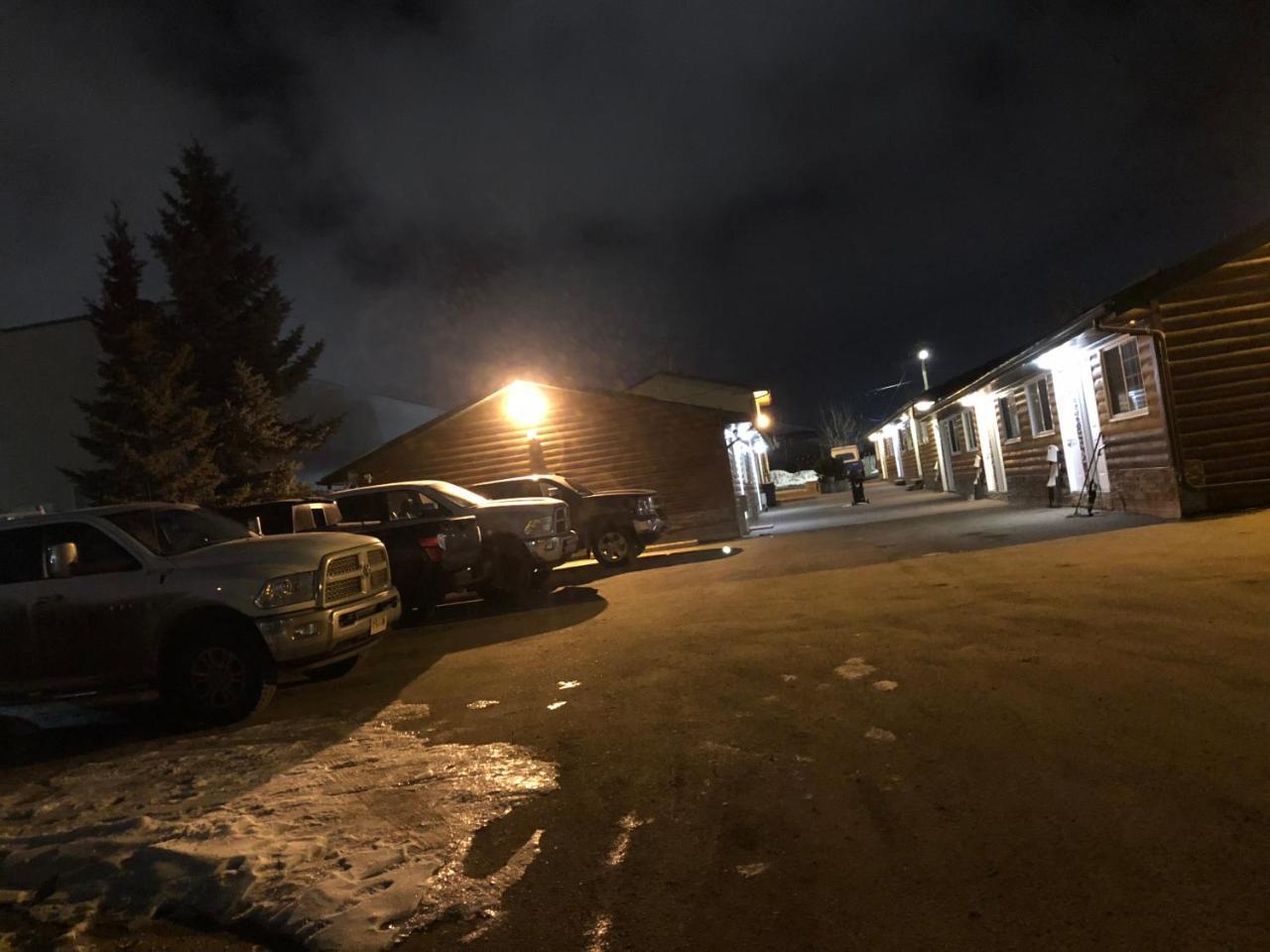 Alpine Motel Рокі-Маунтін-Гаус Екстер'єр фото
